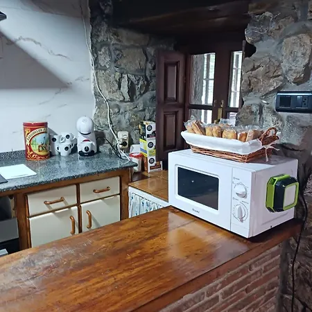 La Vegacha Casa Tradicional Pasiega * San Roque de Riomiera