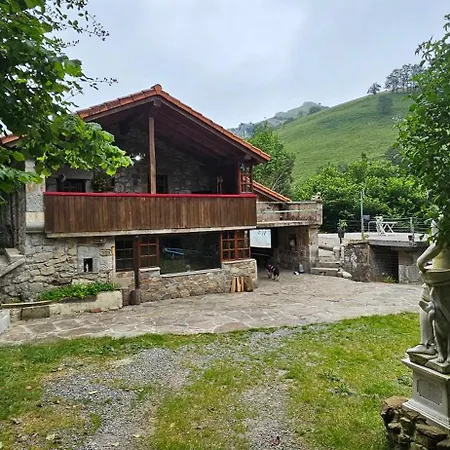 Chalet La Vegacha *