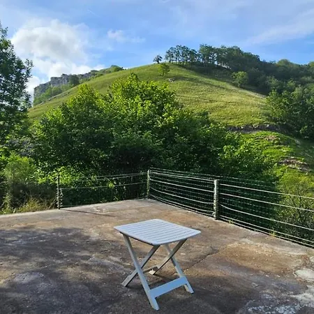 Hotel La Vegacha Casa Tradicional Pasiega San Roque de Riomiera
