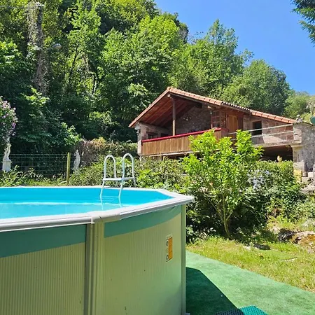 La Vegacha Casa Tradicional Pasiega * San Roque de Riomiera