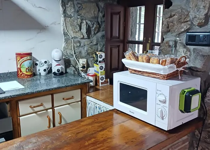 La Vegacha Casa Tradicional Pasiega * San Roque de Ríomiera