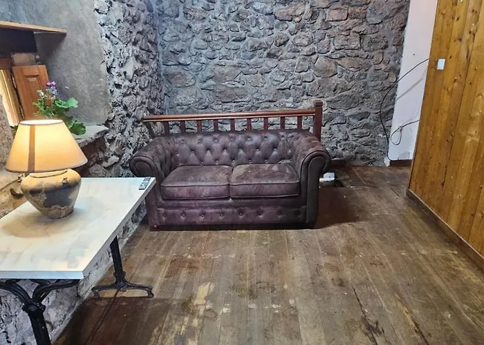 מלון La Vegacha Casa Tradicional Pasiega *