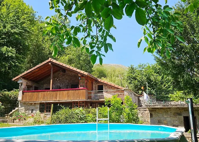 La Vegacha Casa Tradicional Pasiega מלון *